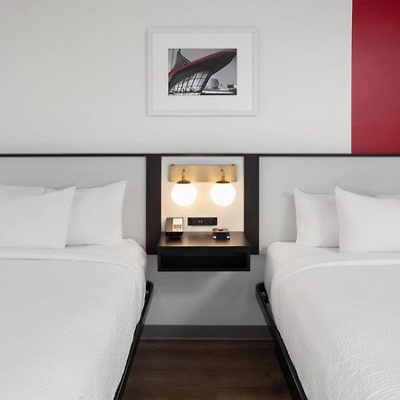 فندق Ramada By Wyndham ميلووكي المظهر الخارجي الصورة