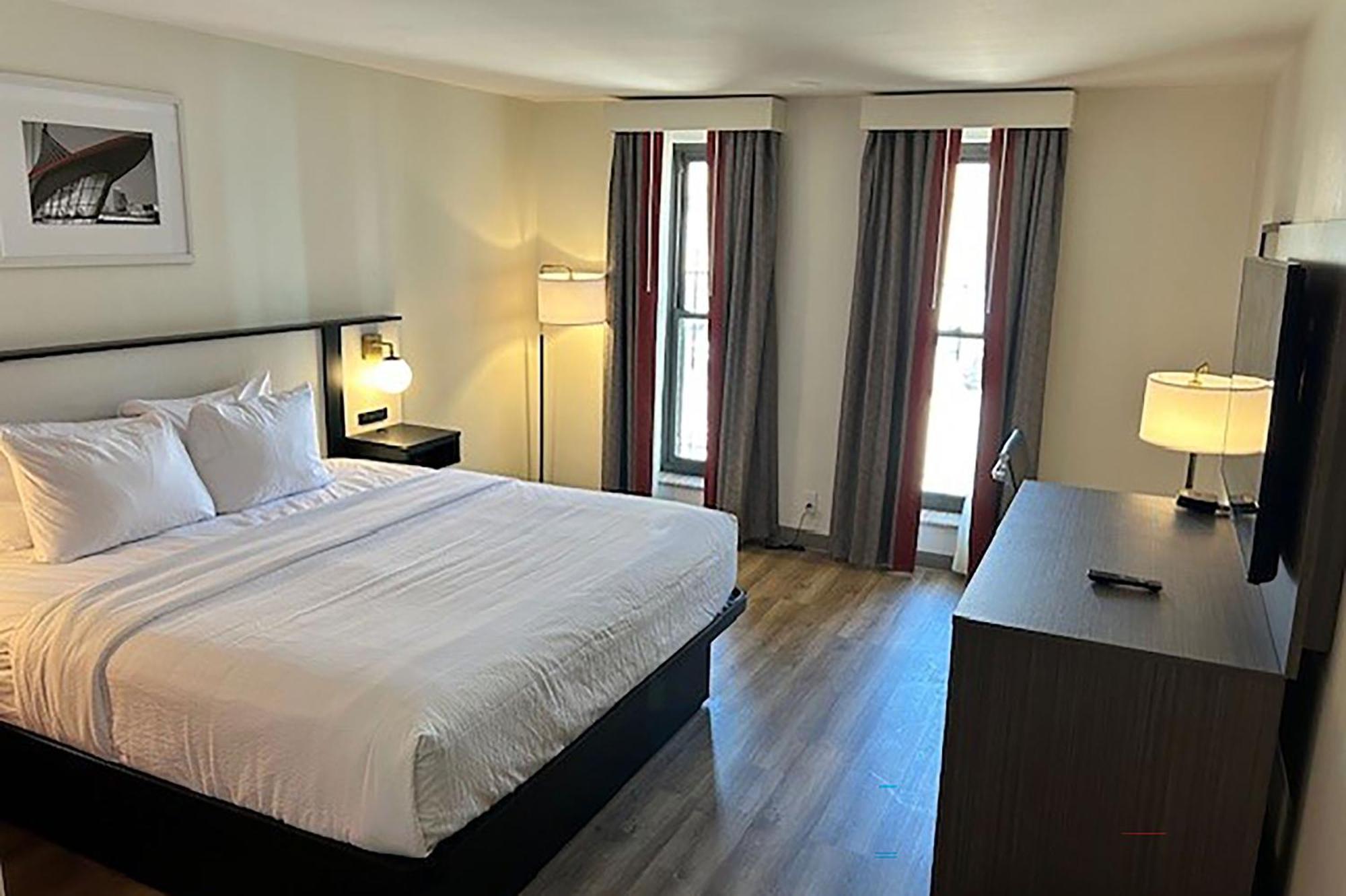 فندق Ramada By Wyndham ميلووكي المظهر الخارجي الصورة