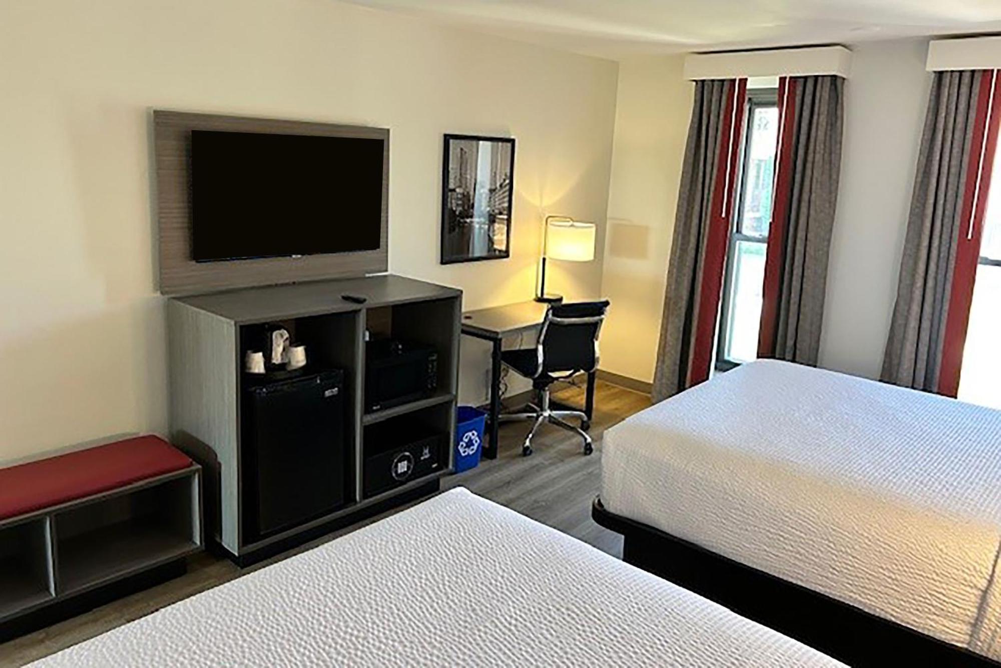 فندق Ramada By Wyndham ميلووكي المظهر الخارجي الصورة