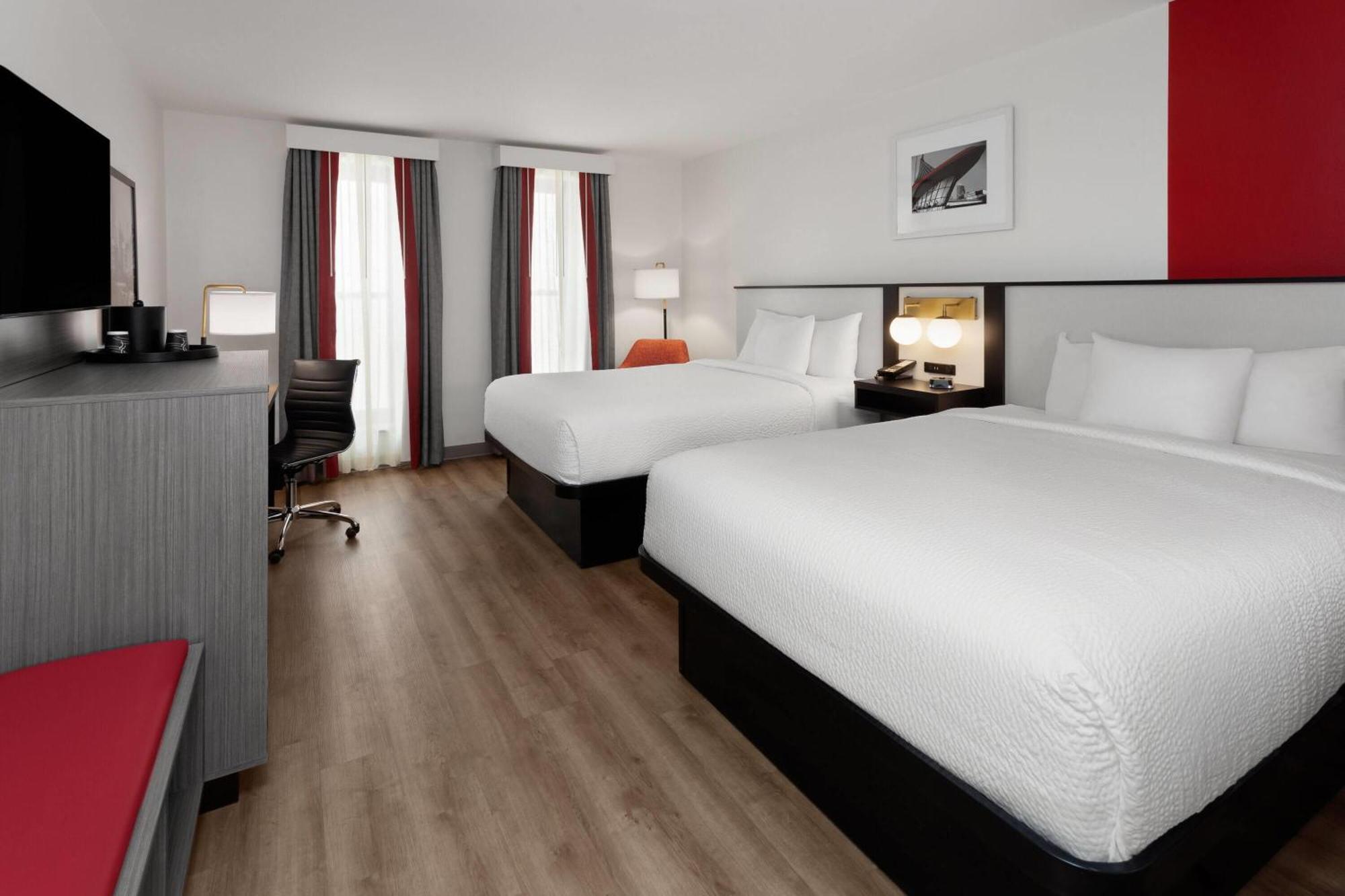 فندق Ramada By Wyndham ميلووكي المظهر الخارجي الصورة